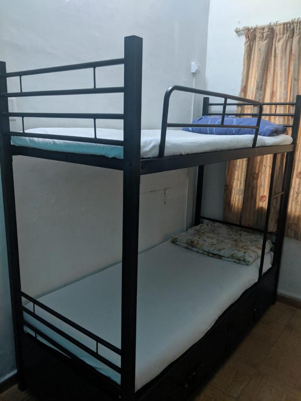 Bed in 4-Bed Mixed Dormitory Room